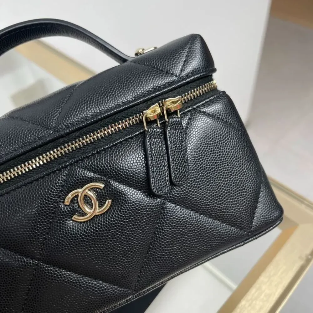 Chanel Women Pre-Loved Bag Very Good Condition